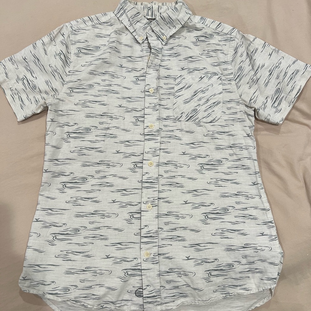 United By Blue White and Gray Casual Button Down Shirt